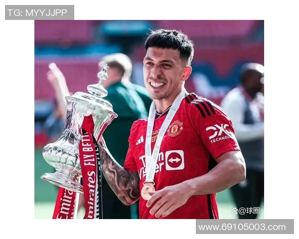 一人一队：探索现代足球球星如何独挑大梁引领球队崛起