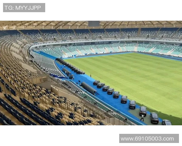 乌兹别克足球明星的崛起与影响力探索：从本土联赛到国际舞台的辉煌之路